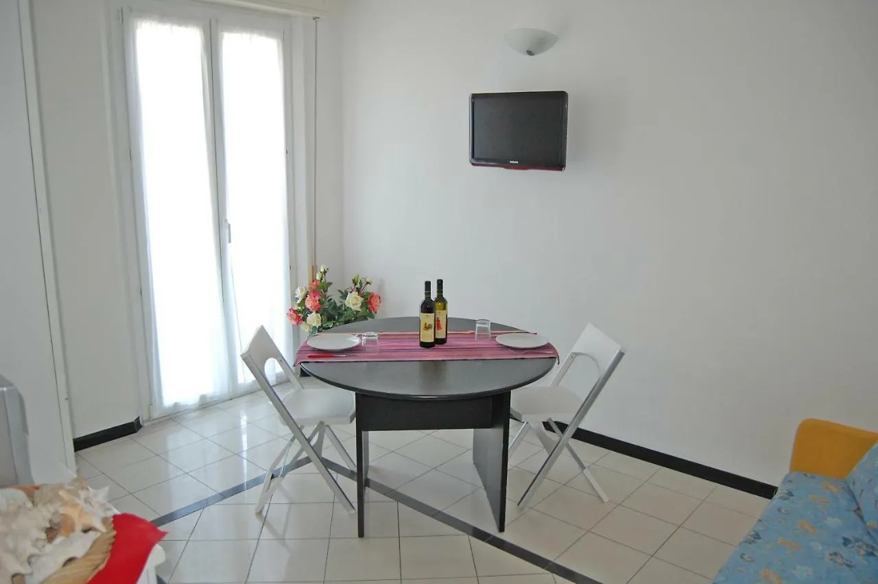 Residence Sangiorgi Cattolica 3*,